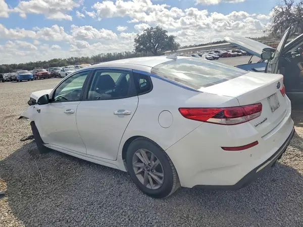 5XXGT4L39LG386133 2020 KIA OPTIMA - Image 2