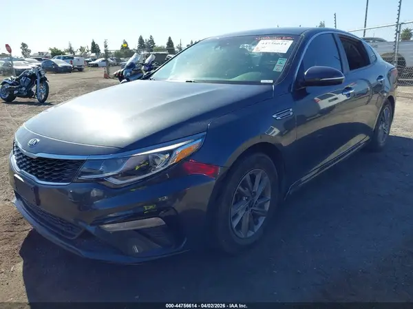 5XXGT4L39LG393518 2020 KIA OPTIMA - Image 2