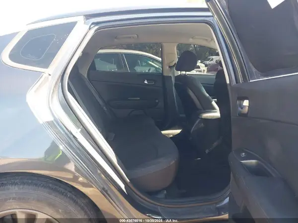 5XXGT4L39LG394605 2020 KIA OPTIMA - Image 8