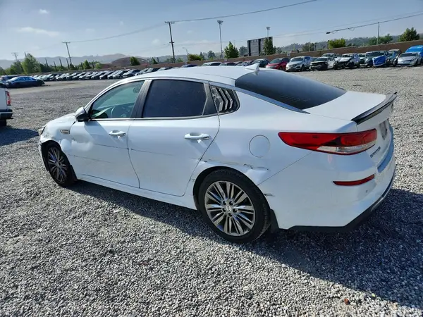 5XXGT4L39LG400788 2020 KIA OPTIMA - Image 2