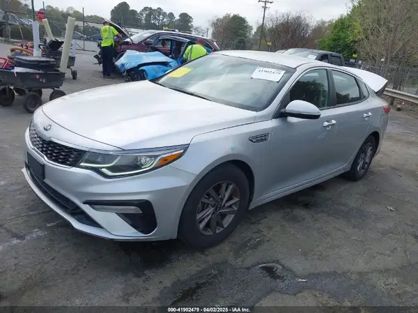 5XXGT4L39LG400984 2020 KIA OPTIMA - Image 2