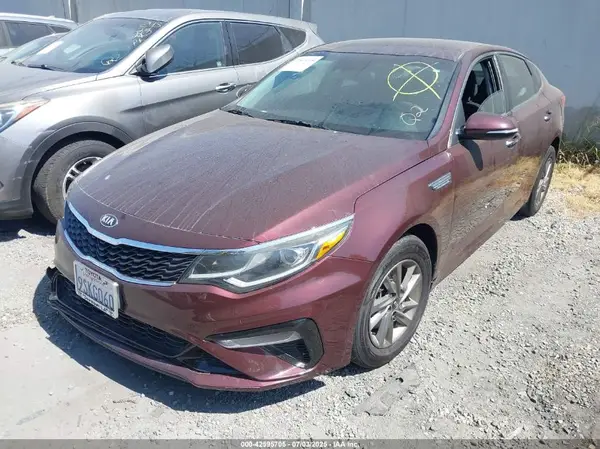 5XXGT4L39LG402251 2020 KIA OPTIMA - Image 2