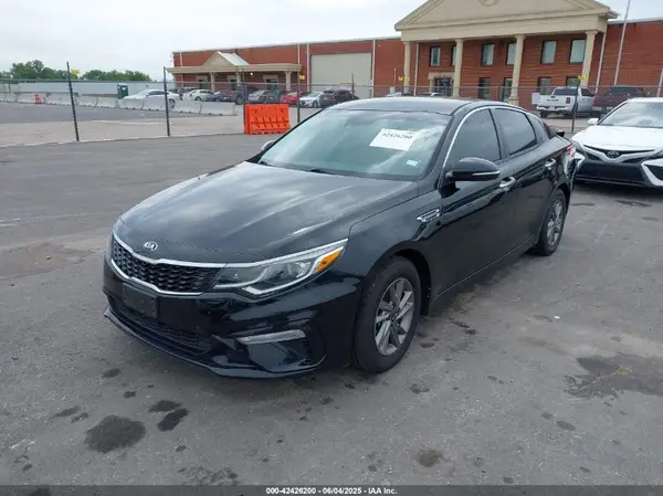 5XXGT4L39LG404162 2020 KIA OPTIMA - Image 2