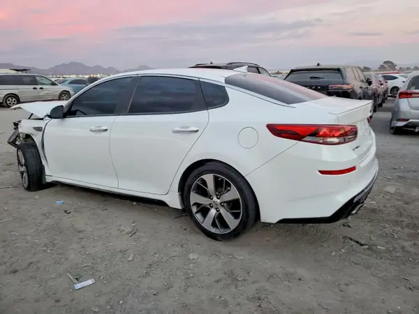 5XXGT4L39LG405179 2020 KIA OPTIMA - Image 2