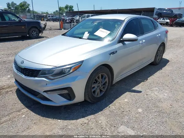 5XXGT4L39LG411824 2020 KIA OPTIMA - Image 2