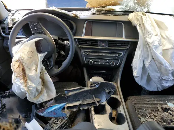 5XXGT4L39LG412679 2020 KIA OPTIMA - Image 8