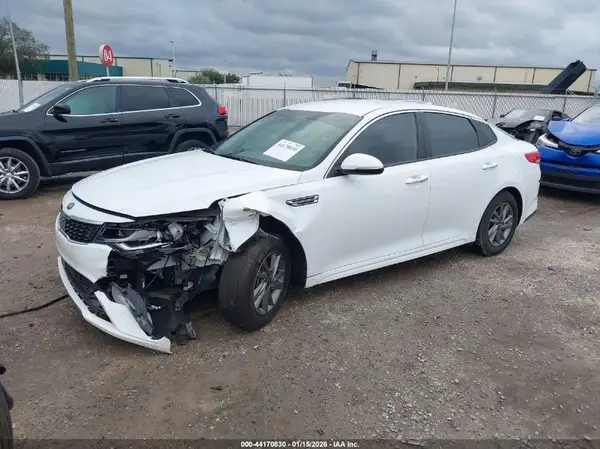 5XXGT4L39LG412990 2020 KIA OPTIMA - Image 2