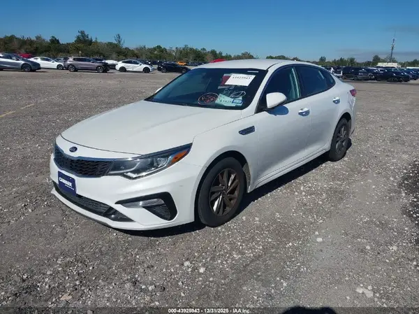 5XXGT4L39LG413265 2020 KIA OPTIMA - Image 2