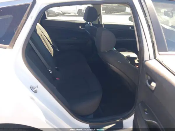 5XXGT4L39LG413265 2020 KIA OPTIMA - Image 8