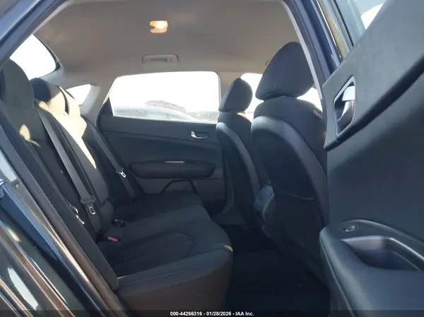 5XXGT4L39LG418398 2020 KIA OPTIMA - Image 8