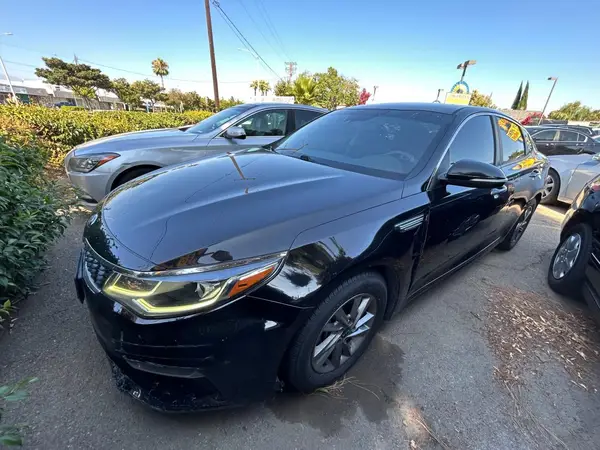5XXGT4L39LG420510 2020 KIA OPTIMA - Image 2