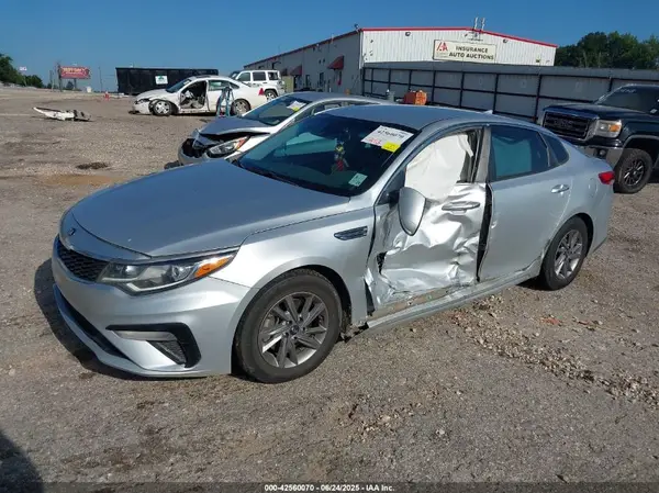 5XXGT4L39LG424329 2020 KIA OPTIMA - Image 2