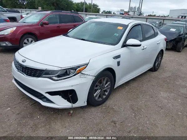 5XXGT4L39LG424749 2020 KIA OPTIMA - Image 2