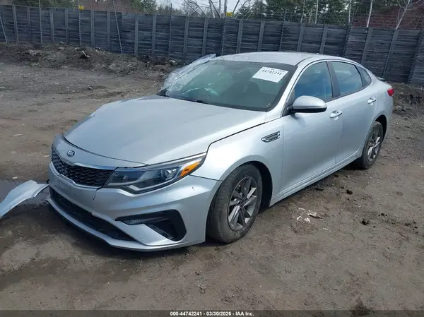 5XXGT4L39LG425190 2020 KIA OPTIMA - Image 2