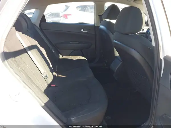 5XXGT4L39LG428378 2020 KIA OPTIMA - Image 8