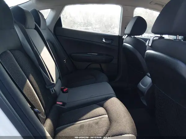 5XXGT4L39LG428428 2020 KIA OPTIMA - Image 8