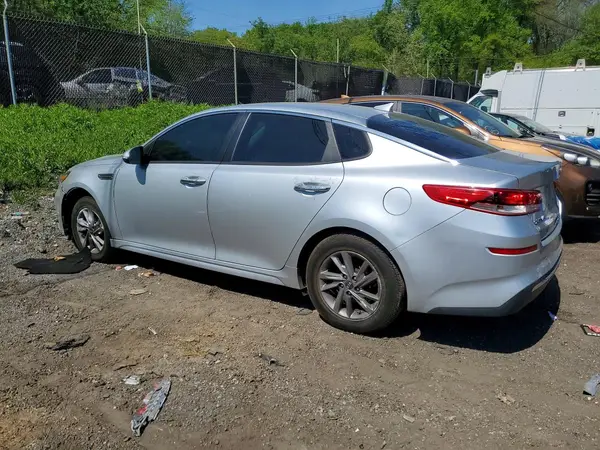 5XXGT4L39LG428994 2020 KIA OPTIMA - Image 2