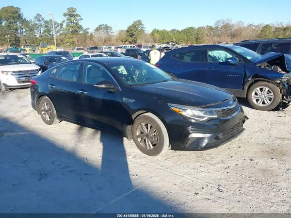 5XXGT4L39LG438554 2020 KIA OPTIMA - Image 1
