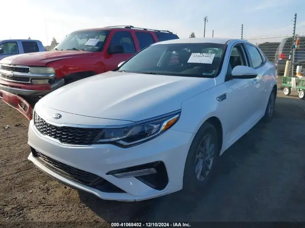 5XXGT4L39LG439980 2020 KIA OPTIMA - Image 2