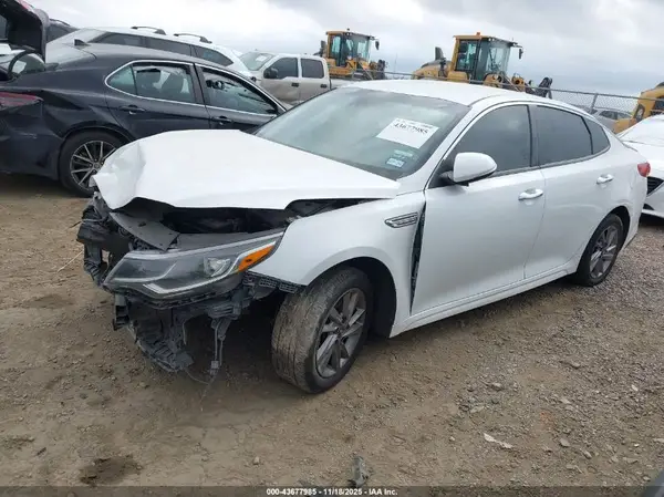 5XXGT4L39LG440174 2020 KIA OPTIMA - Image 2