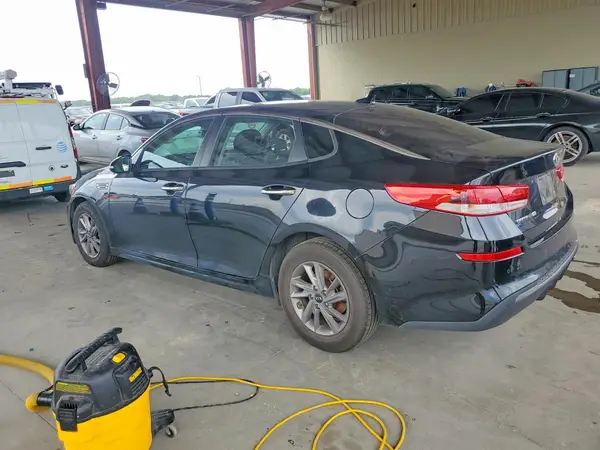 5XXGT4L39LG449425 2020 KIA OPTIMA - Image 2