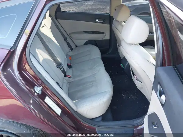 5XXGT4L3XGG001667 2016 KIA OPTIMA - Image 8