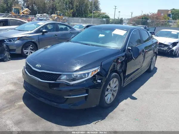 5XXGT4L3XGG003533 2016 KIA OPTIMA - Image 2
