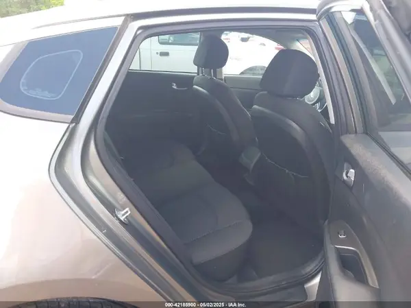 5XXGT4L3XGG003743 2016 KIA OPTIMA - Image 8