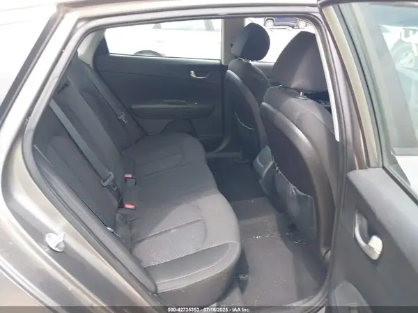 5XXGT4L3XGG011163 2016 KIA OPTIMA - Image 8