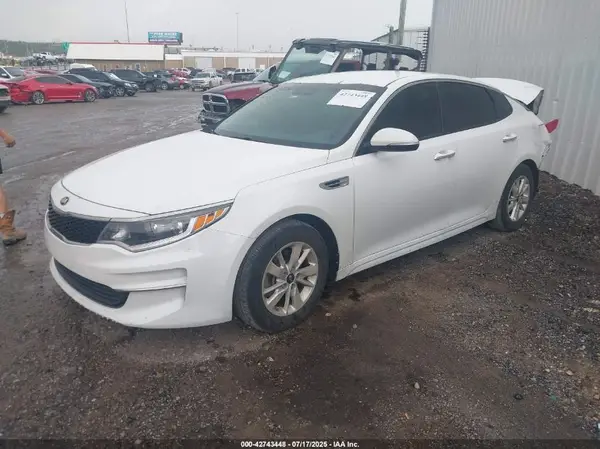 5XXGT4L3XGG015052 2016 KIA OPTIMA - Image 2