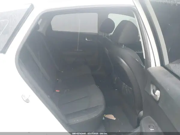 5XXGT4L3XGG015052 2016 KIA OPTIMA - Image 8