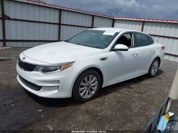 5XXGT4L3XGG015455 2016 KIA OPTIMA - Image 2