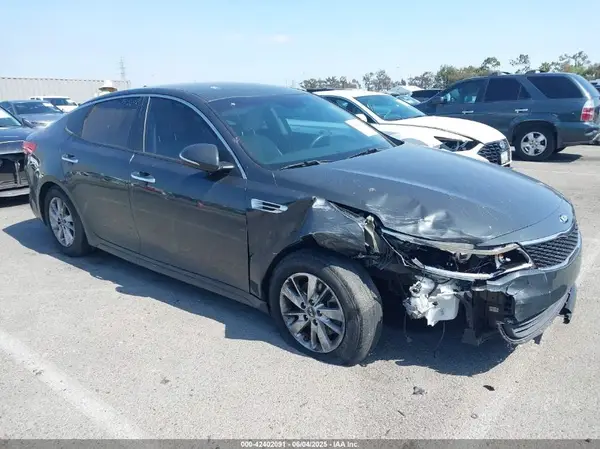 5XXGT4L3XGG016735 2016 KIA OPTIMA - Image 1