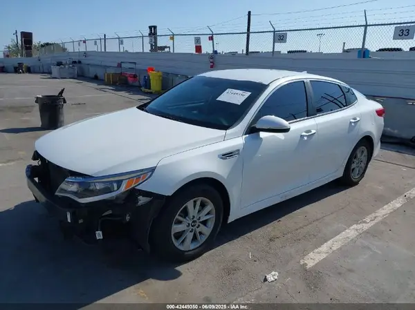 5XXGT4L3XGG019697 2016 KIA OPTIMA - Image 2