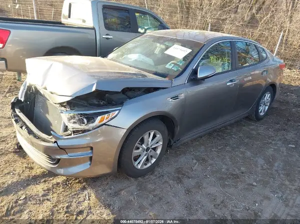 5XXGT4L3XGG021028 2016 KIA OPTIMA - Image 2