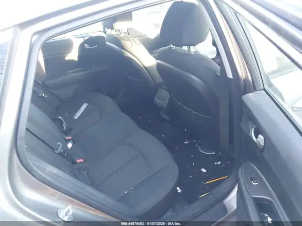 5XXGT4L3XGG021028 2016 KIA OPTIMA - Image 8