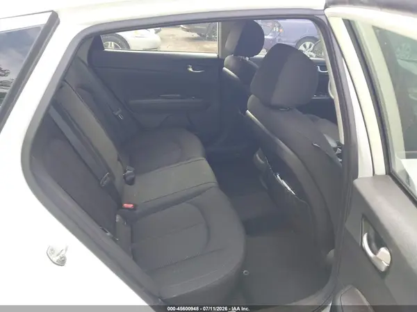 5XXGT4L3XGG036094 2016 KIA OPTIMA - Image 8