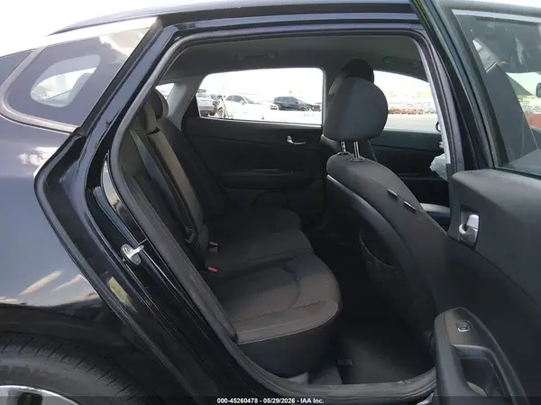 5XXGT4L3XGG044468 2016 KIA OPTIMA - Image 8