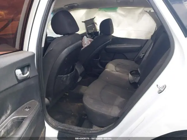 5XXGT4L3XGG047452 2016 KIA OPTIMA - Image 8