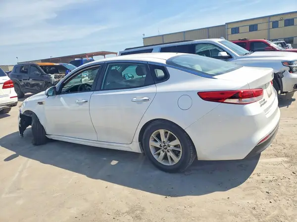 5XXGT4L3XGG049119 2016 KIA OPTIMA - Image 2