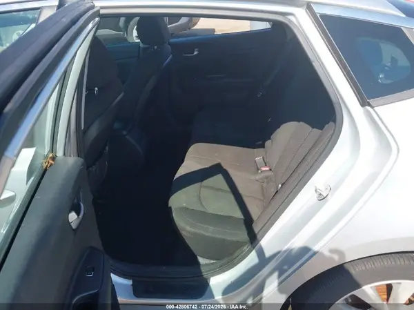 5XXGT4L3XGG052893 2016 KIA OPTIMA - Image 8