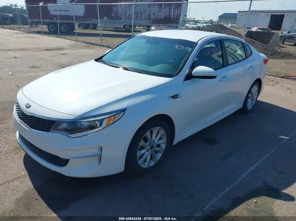 5XXGT4L3XGG063439 2016 KIA OPTIMA - Image 2