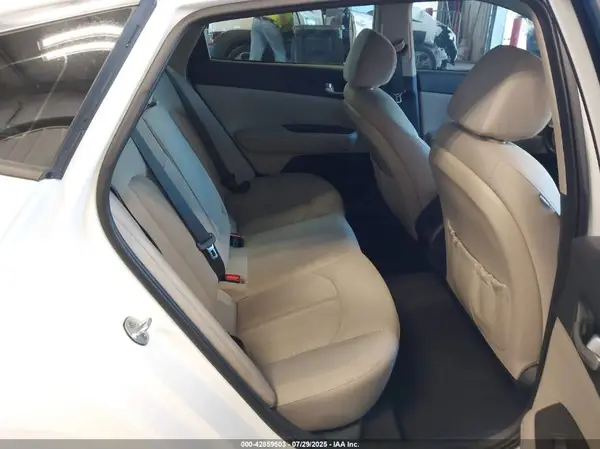 5XXGT4L3XGG065482 2016 KIA OPTIMA - Image 8