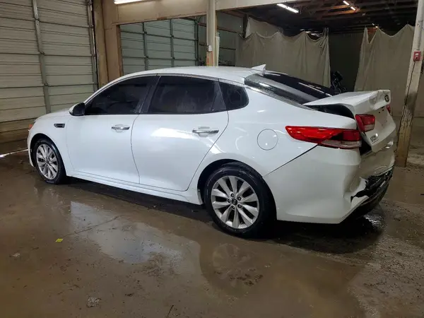 5XXGT4L3XGG068513 2016 KIA OPTIMA - Image 2