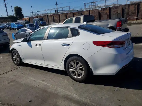 5XXGT4L3XGG068981 2016 KIA OPTIMA - Image 2