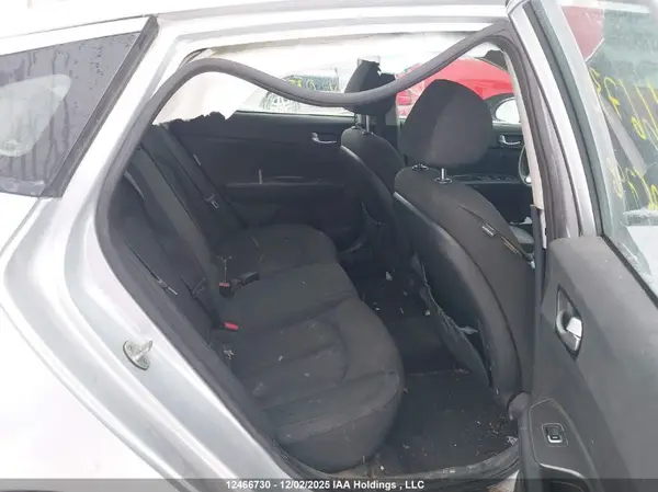 5XXGT4L3XGG075798 2016 KIA OPTIMA - Image 8