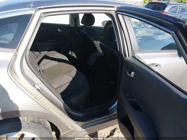 5XXGT4L3XGG076014 2016 KIA OPTIMA - Image 8