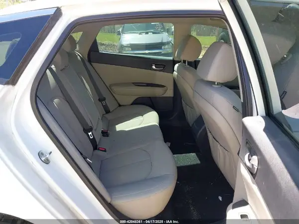 5XXGT4L3XGG080662 2016 KIA OPTIMA - Image 8