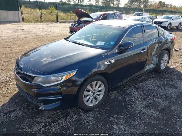 5XXGT4L3XGG081858 2016 KIA OPTIMA - Image 2