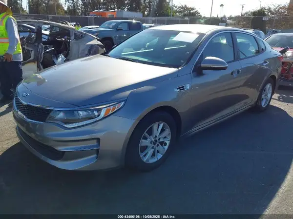 5XXGT4L3XGG088955 2016 KIA OPTIMA - Image 2